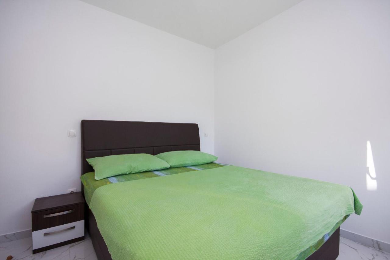 Apartments Osti Rogoznica  Bagian luar foto