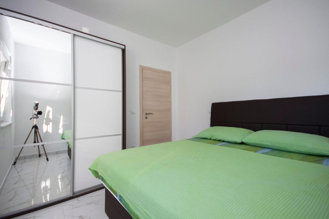 Apartments Osti Rogoznica  Bagian luar foto